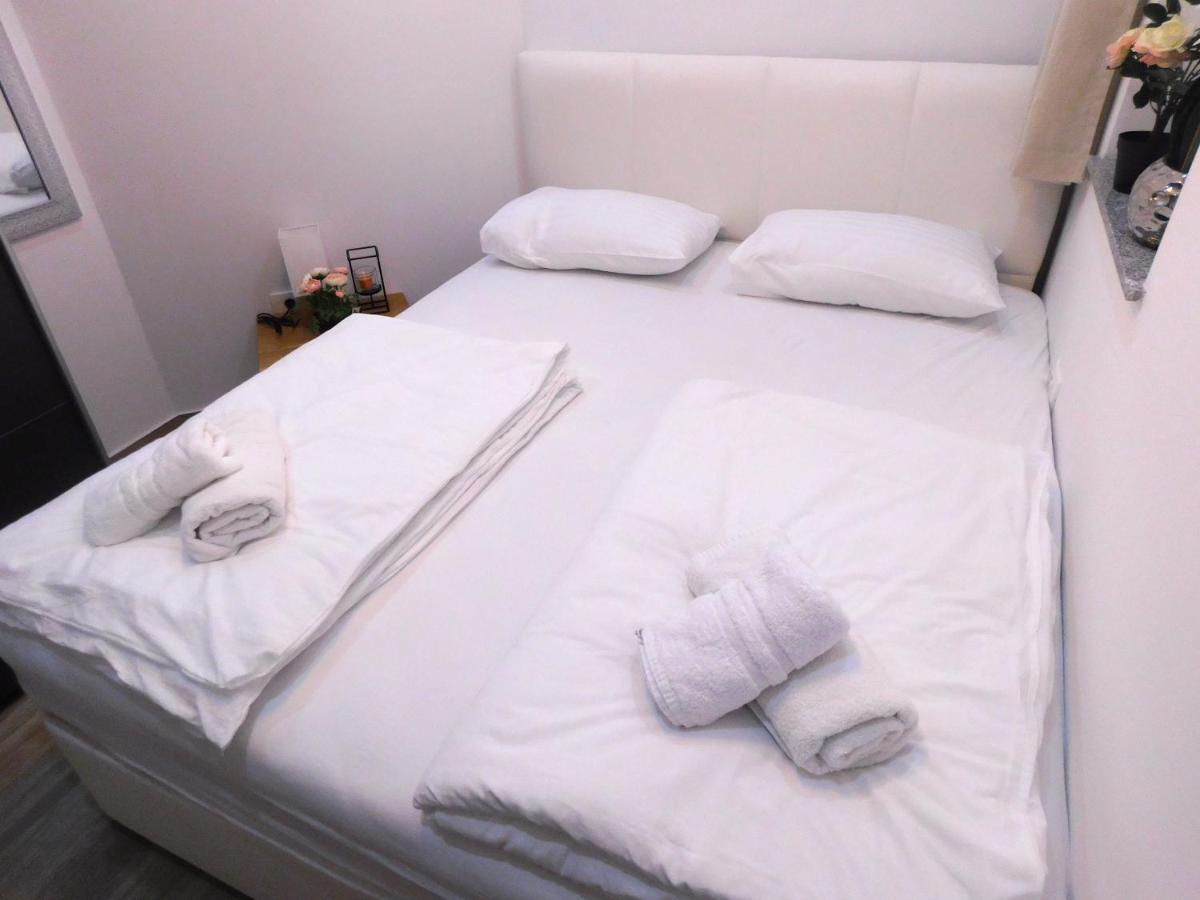 Active Chillax Oasis Apartments Ankaran Eksteriør billede