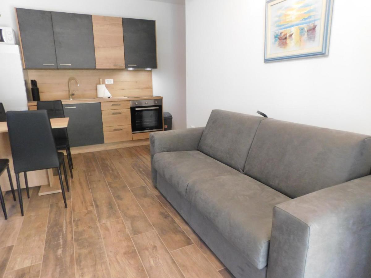 Active Chillax Oasis Apartments Ankaran Eksteriør billede