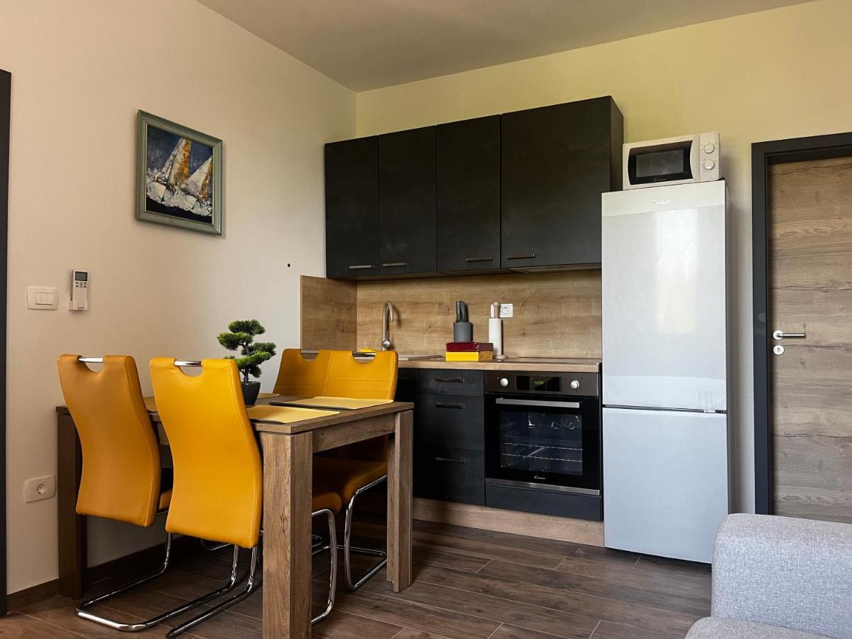 Active Chillax Oasis Apartments Ankaran Eksteriør billede