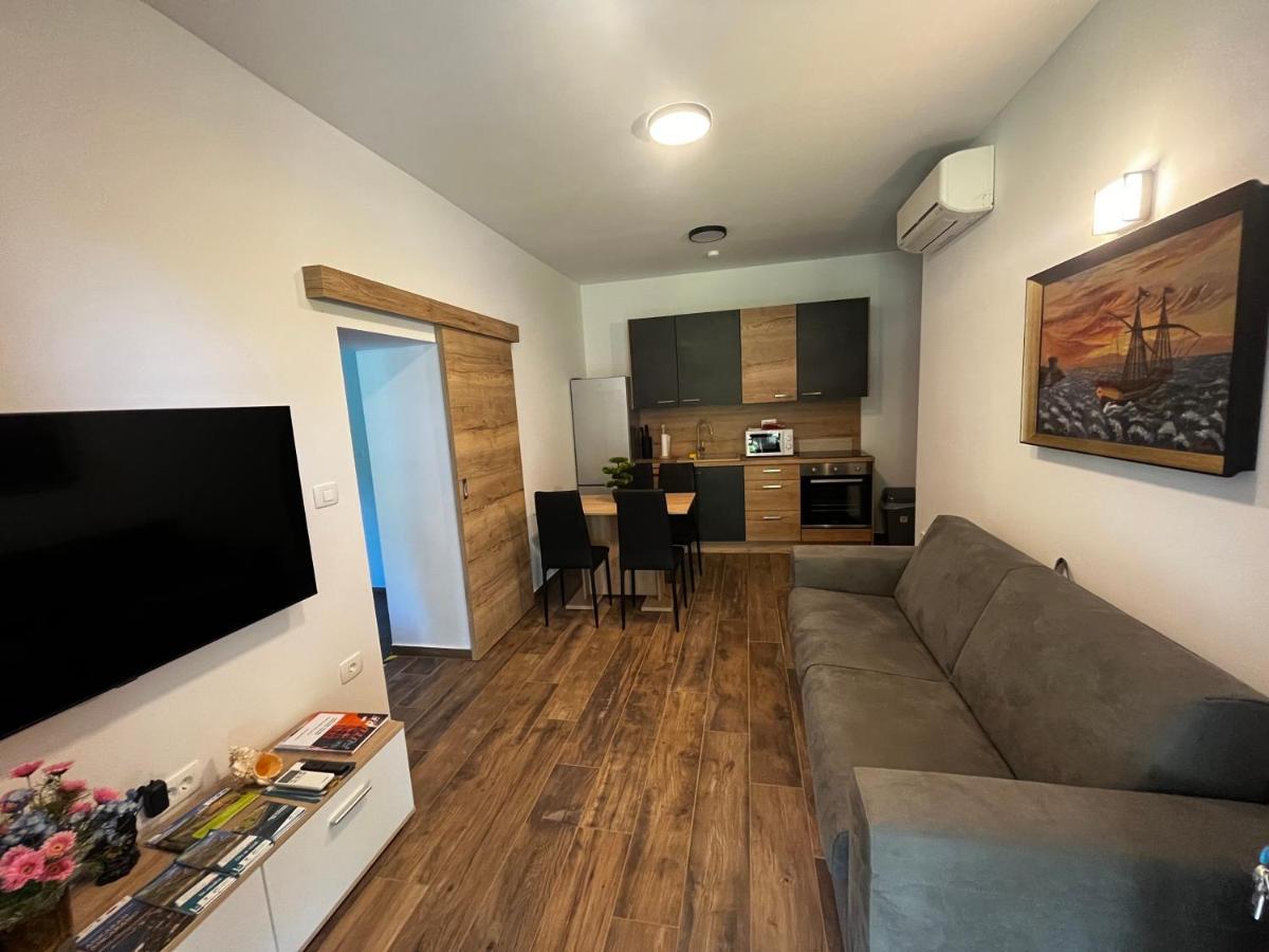 Active Chillax Oasis Apartments Ankaran Eksteriør billede
